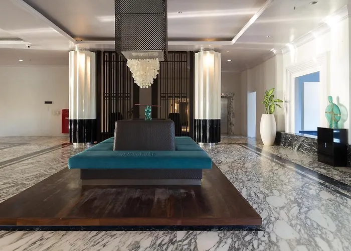 The Rich Prada Hotel