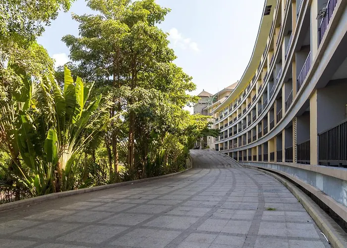 Hotel The Rich Prada 4*
